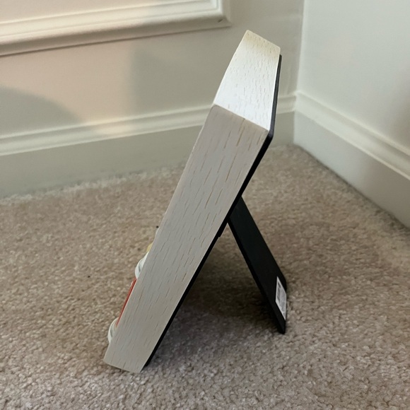 3.5” x 5 dog themed picture frame by Russ. - Picture 3 of 5